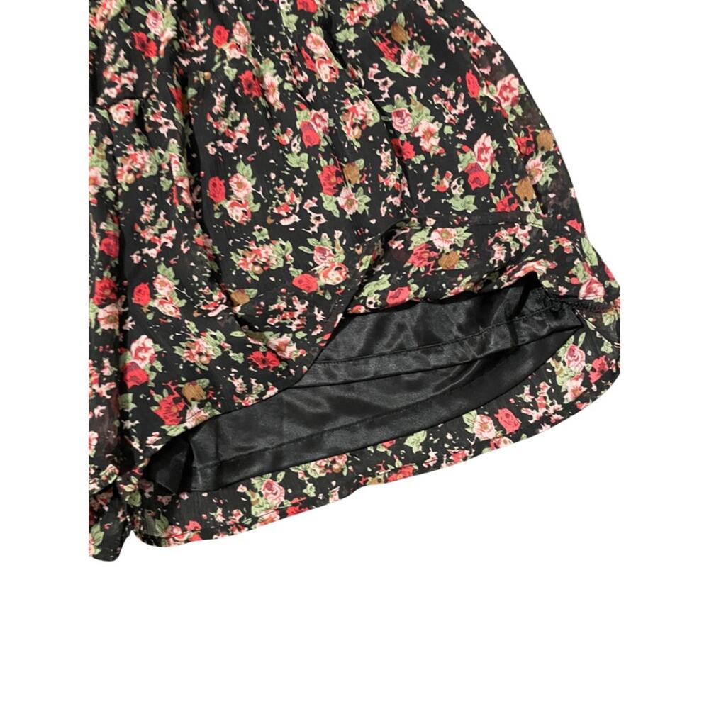Express Womens Flowy Floral Shorts Sheer Lined Elastic Waistband Sz XS Black - Picture 4 of 7